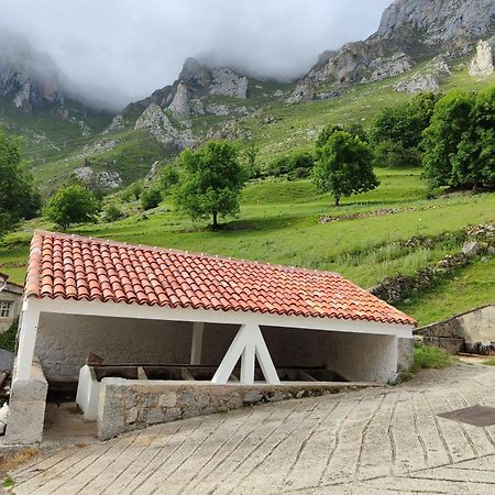 Villa La Casina De Tielve De Cabrales Dentro Del Parque Nacional Picos De Europa Esterno foto